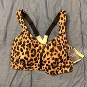 VS knockout maximum support sport’s bra